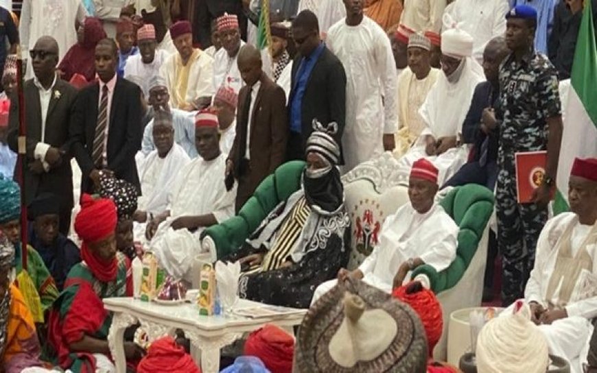 Sanusi Lamido Sanusi Installed As 16th Emir of Kano Despite Court Order -Governor Yusuf Justifies the Action