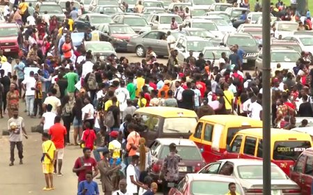 UNIBEN Students Halt Traffic, Block Benin-Ore Highway to Protest Power Outage