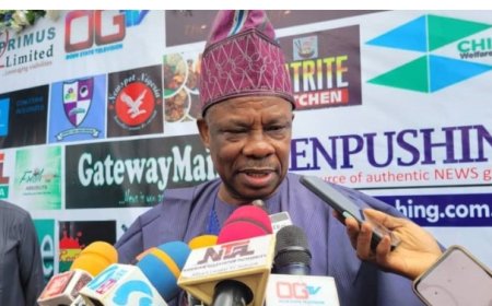 Senator Ibikunle Amosun Tasks Journalists to Develop Self Regulatory Framework