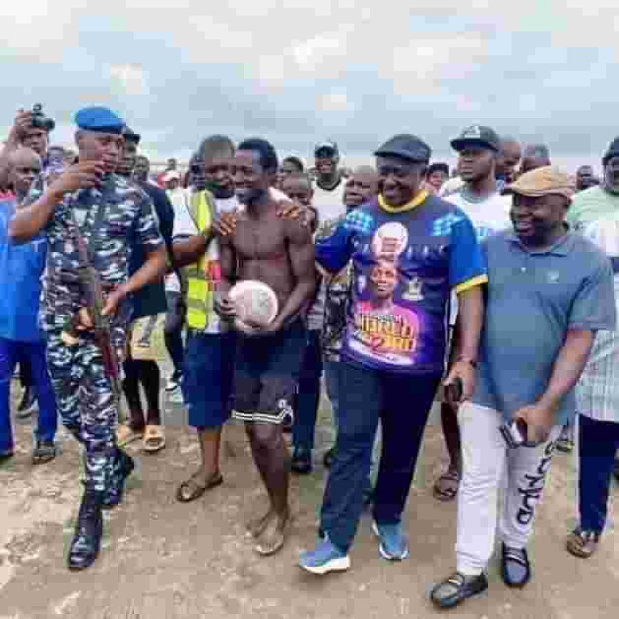 Young Nigerian from Bayelsa Sets New Guiness World Record for Longest Swimming with Football on His Head