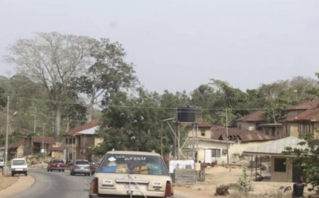 Ondo Women Protest  Half Nude Over Brutal Killing Of Farmer By Herdsmen, Rising Insecurity In Uba-Oka Akoko