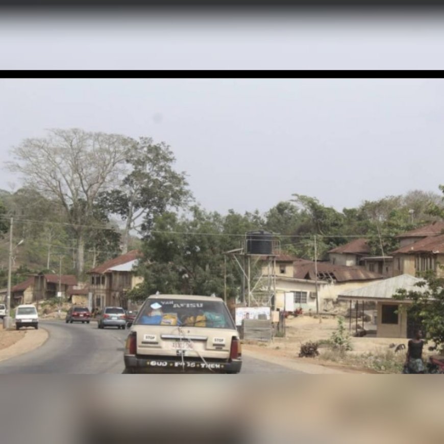 Ondo Women Protest  Half Nude Over Brutal Killing Of Farmer By Herdsmen, Rising Insecurity In Uba-Oka Akoko