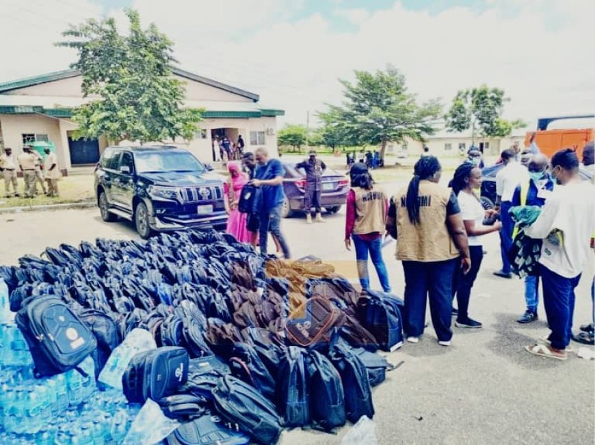 400 Nigerians Deported From UAE Amid Ongoing Diplomatic Tensions Arrives at Abuja Airport