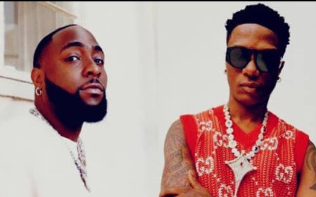 Davido, Wizkid Ignore Each Other In London Nightclub, Stirring Tension Rumors