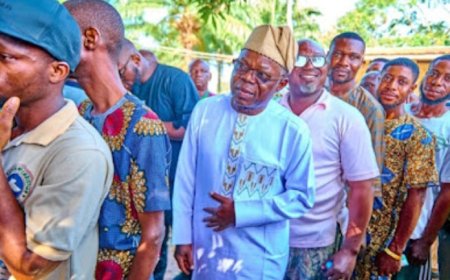 Ondo Deputy Governor Adelami Joins Queues, Votes In Owo, Calls For More Participation in Political Process