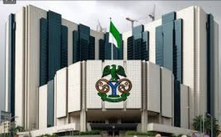 CBN Threaten to Slam N150 Million Fine on Banks Found Guilty of Hoarding Mint Naira for Cash Hawkers
