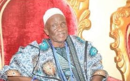 Prominent Nigerian Monarch Dies at 86
