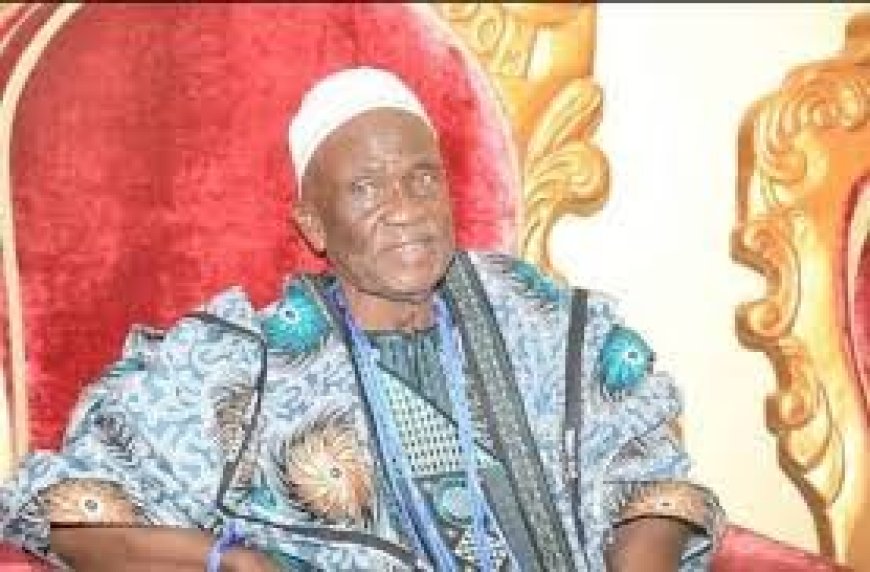 Prominent Nigerian Monarch Dies at 86