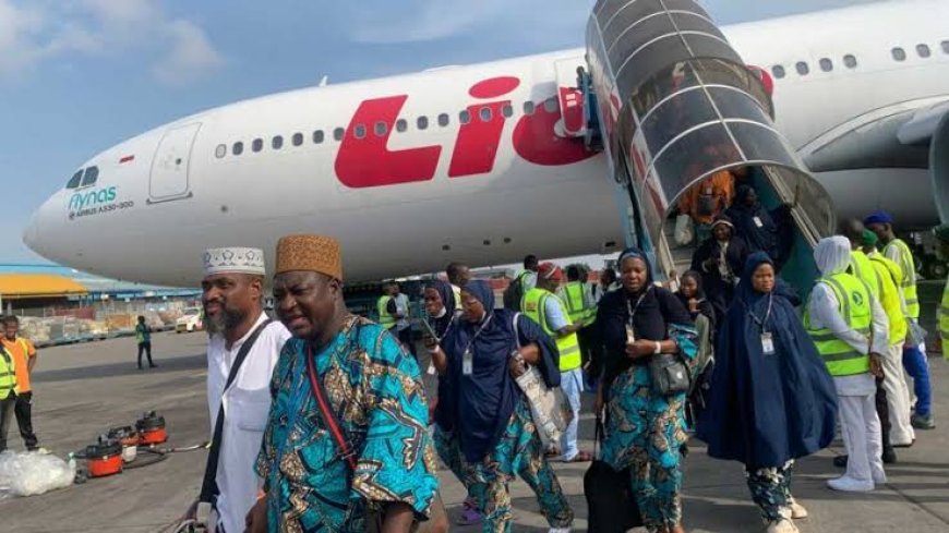 Hajj 2025: Over 400 Pilgrims of First Batch Arrives Lagos