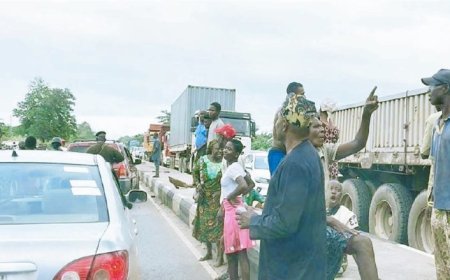 Confusion as Four Pupils Returning From School Killed in Ogun Road Crash