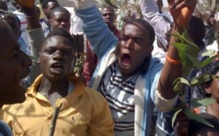 Abomination: Unknown Youths Strip Queen Naked, Beat King, Pour Urine on Prince During New Yam Festival in Ondo