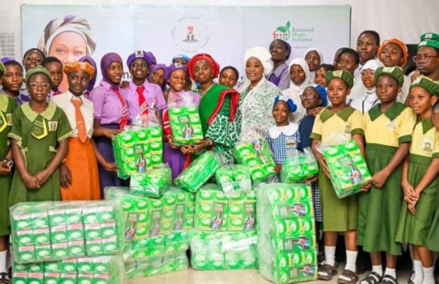 Oluremi Tinubu Launches Over ₦2.5bn Sanitary Pad Distribution for 370,000 Schoolgirls in Rural Communities Across Nigeria