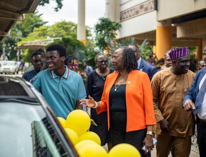 UNILAG Hands Over ₦35m Car Gift to 100-level Student