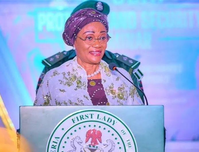 Holy Month of Fasting: "Pray for Nigeria’s Peace, Prosperity" First Lady Oluremi Tinubu Urge Nigerians As Lent, Ramadan Begin Same Day