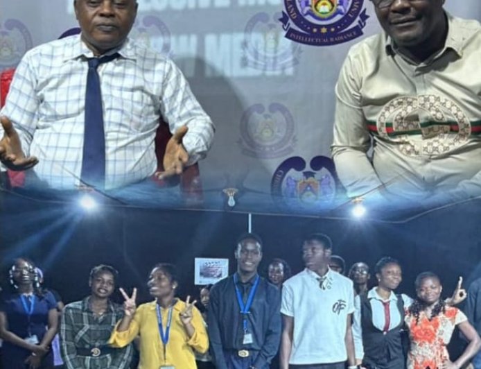 Arowojolu Leads Online Journalism Masterclass for Chrisland University Media Students